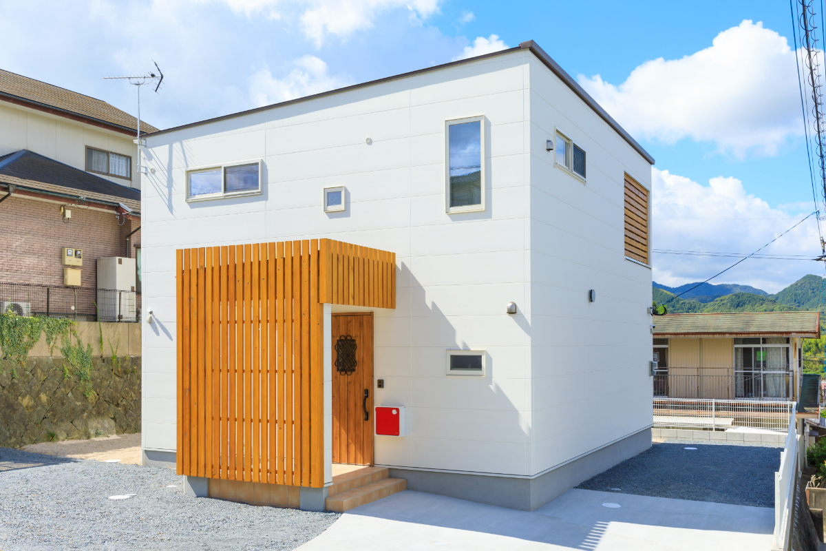 梁を魅せる広々吹き抜けリビング 邑楽館林エリアで注文住宅をお考えならr House邑楽館林